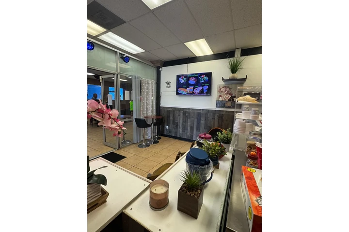 Coffe shop in a Car Wash image 7