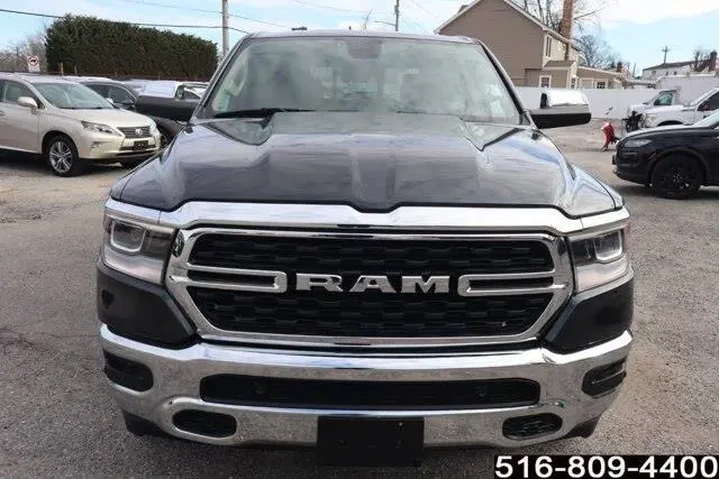 $29947 : Ram 1500 2019 4x4 Laramie 4d image 2