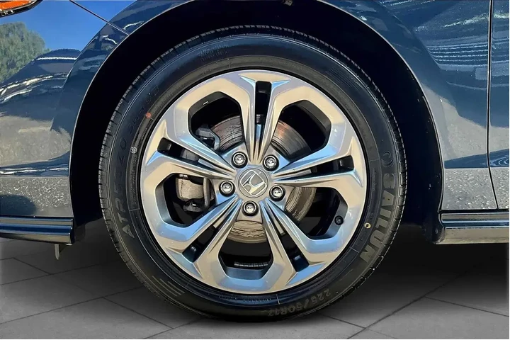 $25988 : Honda Accord 2023 EX 4dr Sed image 10