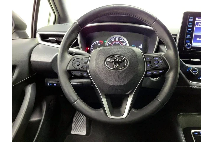 $18998 : Toyota Corolla Hatchback 202 image 10