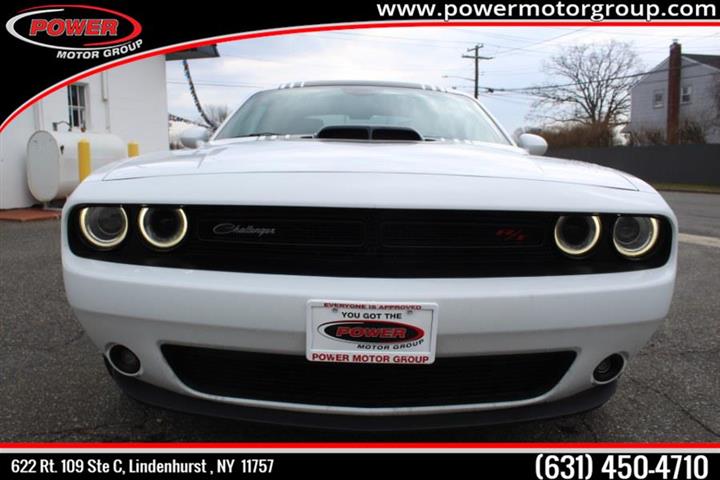 $24888 : Used 2015 Challenger 2dr Cpe image 8