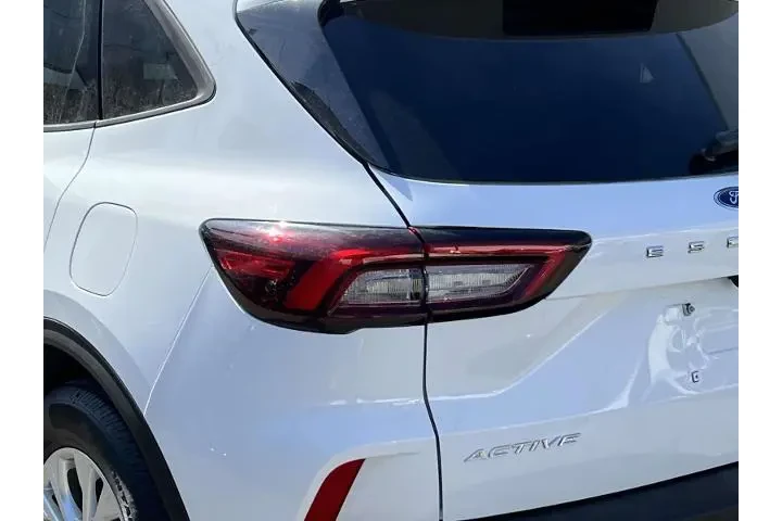 $29995 : Ford Escape 2025 AWD Active image 10