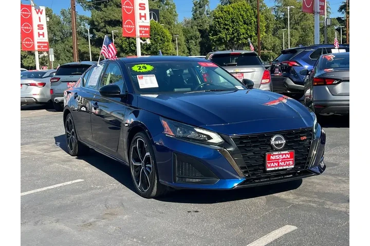 $21998 : Nissan Altima 2024 2.5 SR 4d image 7