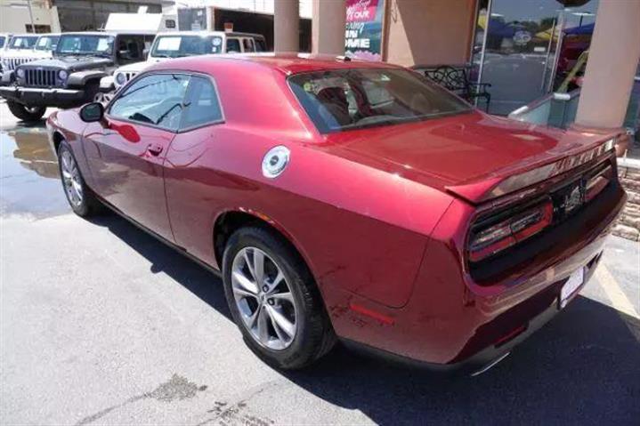 $33995 : Pre-Owned 2021 Challenger SXT image 7