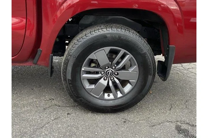 $30368 : Nissan Frontier 2025 4x2 SV image 9