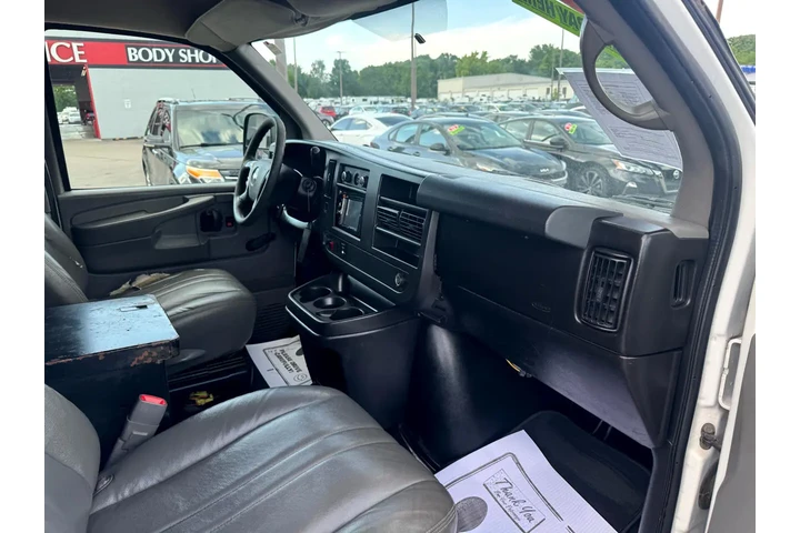 $4980 : 2009 Express Cargo Van RWD 25 image 9