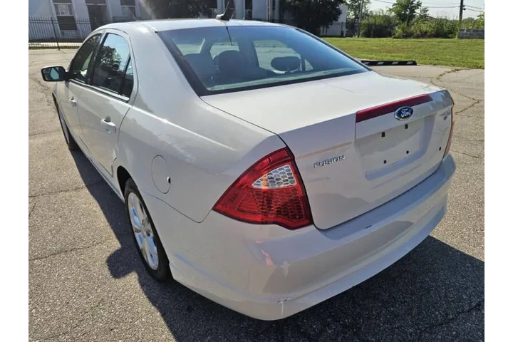 $4995 : 2012 Fusion SE image 8