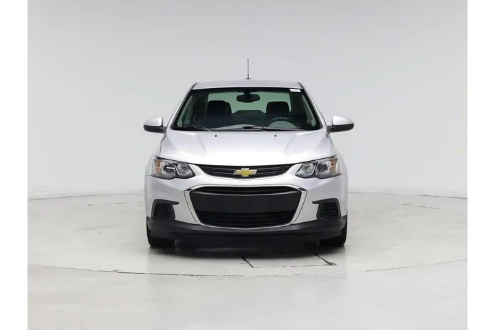 $12998 : Chevrolet Sonic 2019 Premier image 5