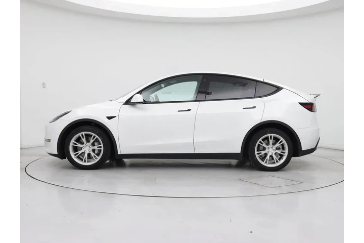 $29998 : Tesla Model Y 2021 AWD Long image 3