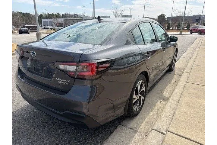 $21958 : Subaru Legacy 2024 AWD Premi image 5