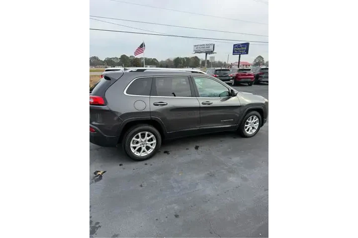 $11005 : Jeep Cherokee 2016 Latitude image 3