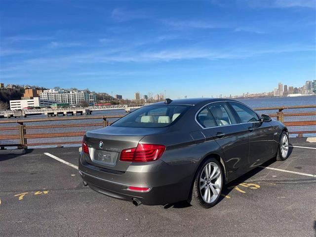 $10500 : 2014 BMW 5 SERIES image 1