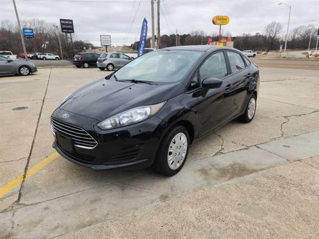 2019 Fiesta image 1