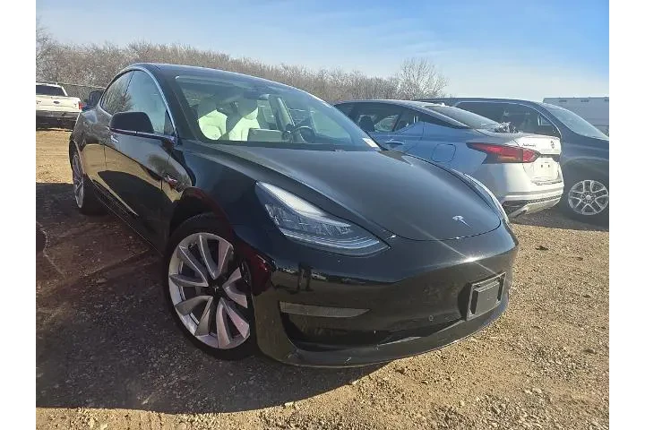 $20465 : Tesla Model 3 2019 Long Rang image 4