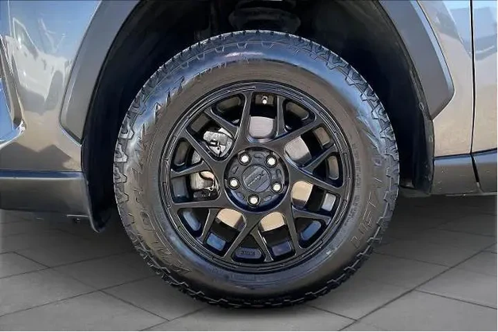 $21563 : Toyota RAV4 2020 LE 4dr SUV image 10