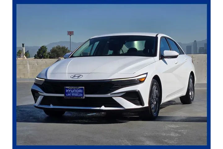 $28266 : Hyundai ELANTRA Hybrid 2025 image 7