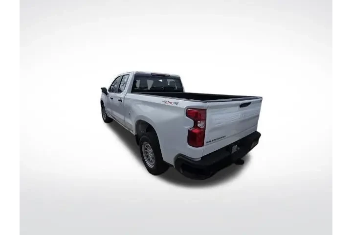 $31900 : Chevrolet Silverado 1500 202 image 5