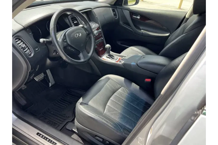 $11500 : 2016 QX50 image 8