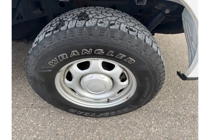 $16990 : 2015 F-150 XL image 10