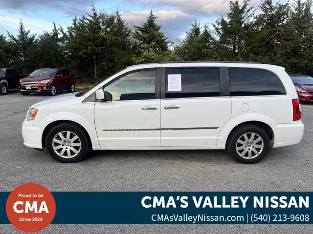 $9321 : PRE-OWNED 2015 CHRYSLER TOWN image 8