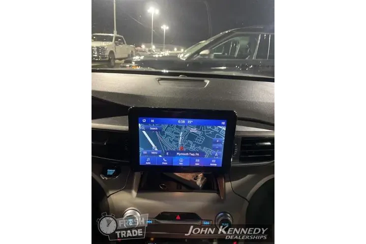 $26900 : Ford Explorer 2023 AWD XLT 4 image 3