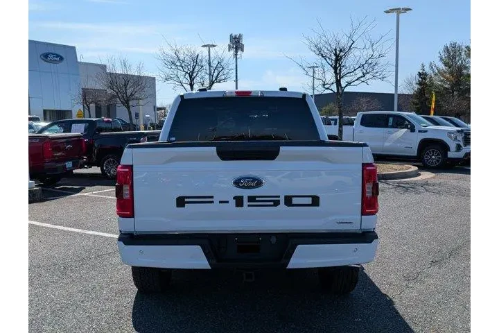 $39628 : Ford F-150 2023 4x4 XL 4dr S image 4