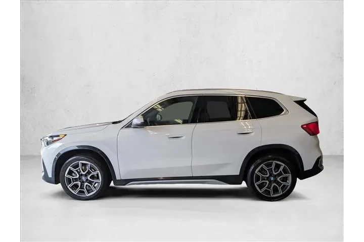 $32040 : BMW X1 2024 AWD xDrive28i 4d image 9