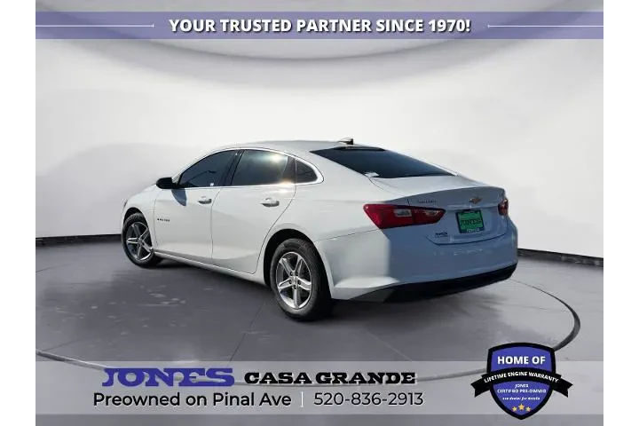 $17742 : Chevrolet Malibu 2023 LS 4dr image 3