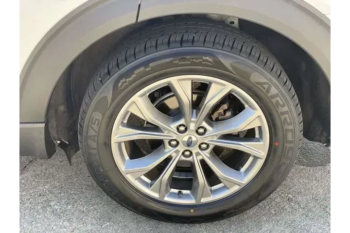 $22990 : Ford Explorer 2022 XLT 4dr S image 9