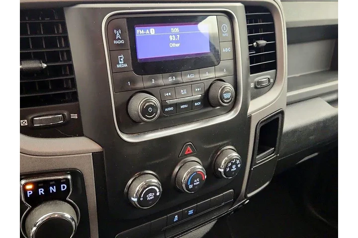 $18998 : Ram 1500 2015 4x2 Express 4d image 6