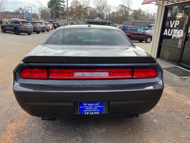 $10999 : 2013 Challenger SXT image 8