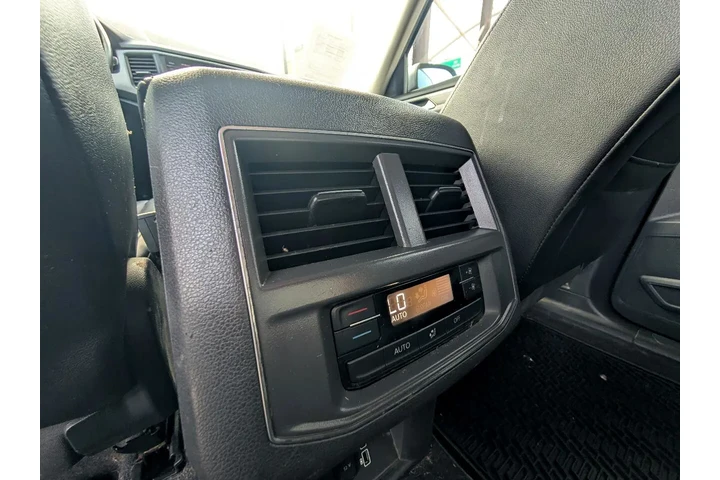 $13995 : 2019 Atlas V6 SE w/Technology image 10