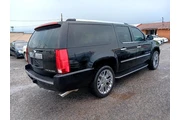 $6500 : 2008 Escalade BASE thumbnail