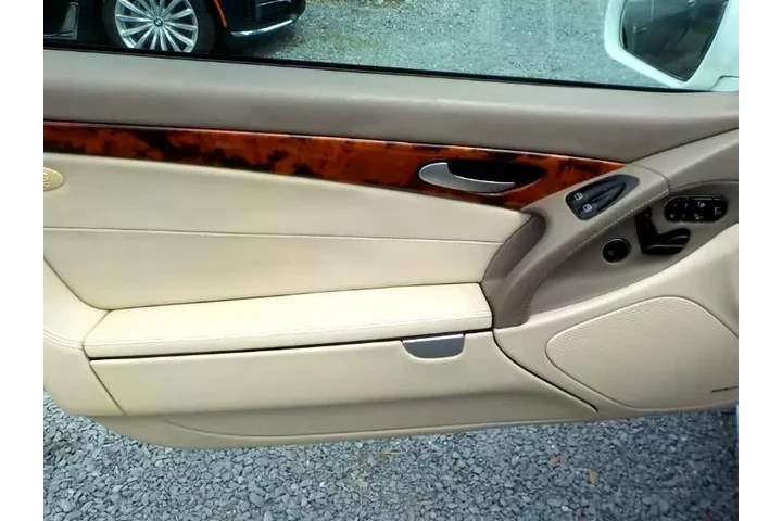 $21919 : 2011 SL 550 2D Roadster image 9
