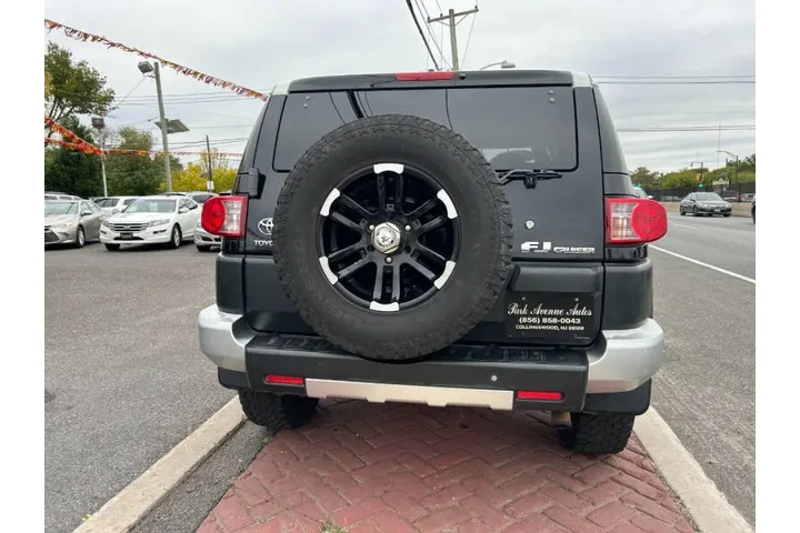 $8495 : 2007 FJ Cruiser image 5