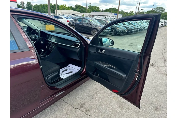 $10890 : 2019 Optima LX Auto image 8