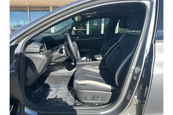 $25995 : Kia K5 2025 GT-Line 4dr Seda image 8