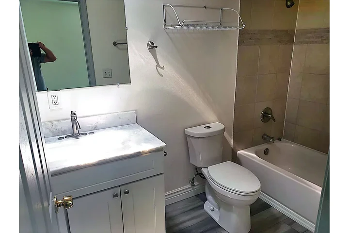 $1400 : Garden Grove 3 & 2 image 5