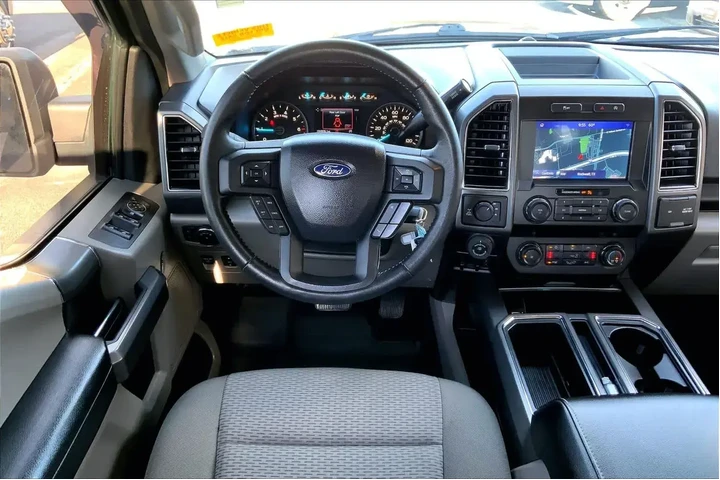 $33688 : Ford F-150 2020 4x4 XL 4dr S image 5