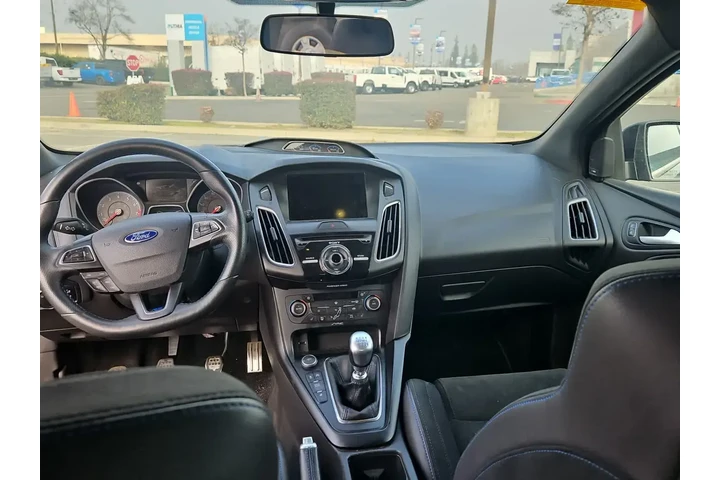 $18500 : Ford Focus 2017 AWD RS 4dr H image 10