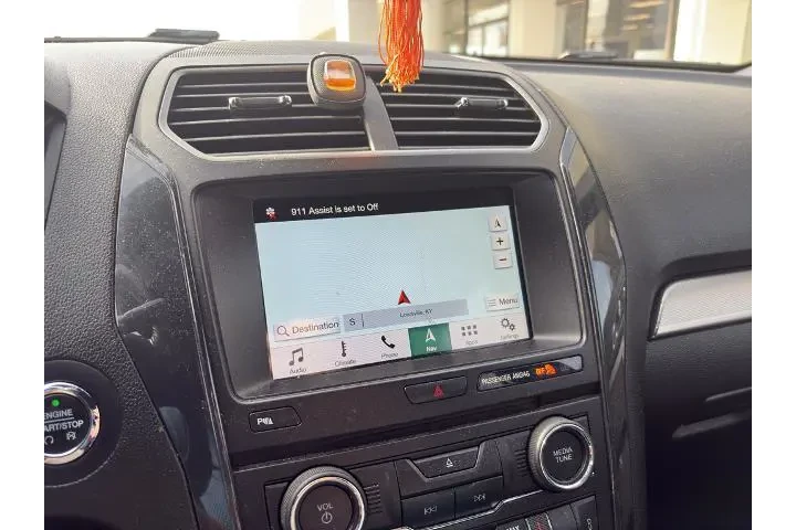 $13000 : Ford Explorer 2018 AWD XLT 4 image 4