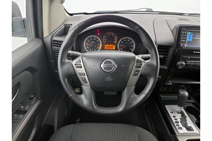 $25998 : Nissan Titan 2015 4x4 SV 4dr image 10