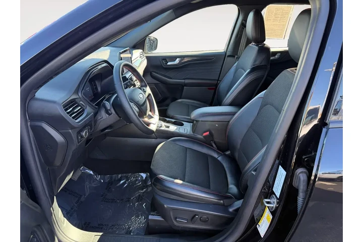 $29550 : Ford Escape Hybrid 2025 ST-L image 10