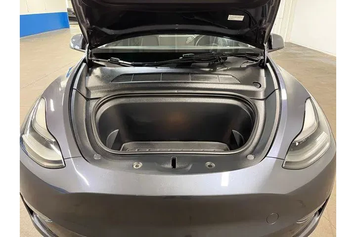 $34447 : Tesla Model Y 2023 AWD Long image 9