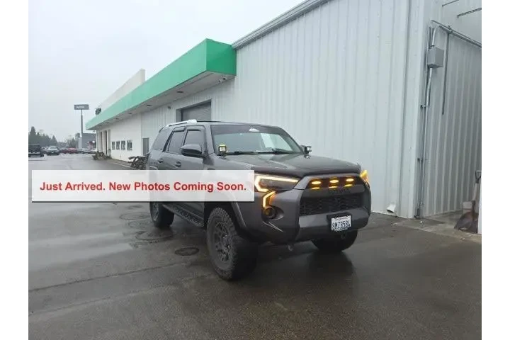 $28800 : Toyota 4Runner 2018 4x4 SR5 image 1