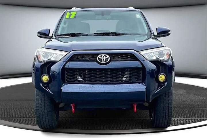$24000 : Toyota 4Runner 2017 4x4 SR5 image 2