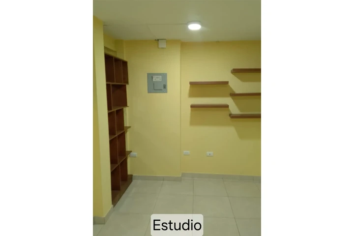 $200 : Rento Dept. Norte Guayaquil-Ec image 3