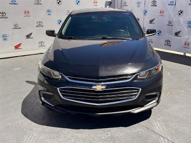 $11995 : Used 2016 Malibu 4dr Sdn LT w image 8