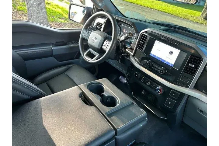 $27896 : Ford F-150 2023 4x2 XL 4dr S image 10