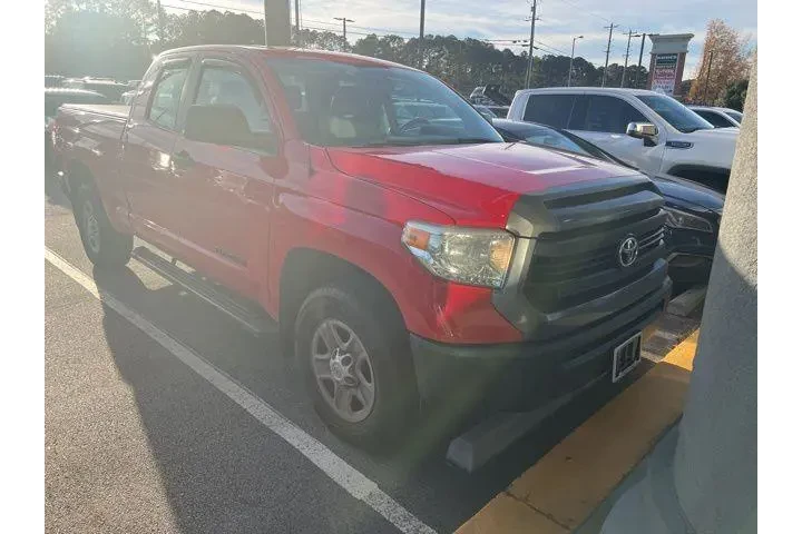 $21426 : Toyota Tundra 2014 4x4 SR 4d image 2